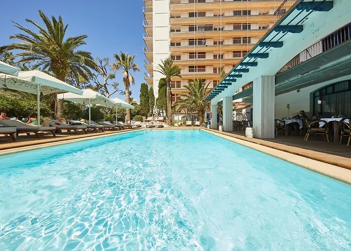 Hotel Trias